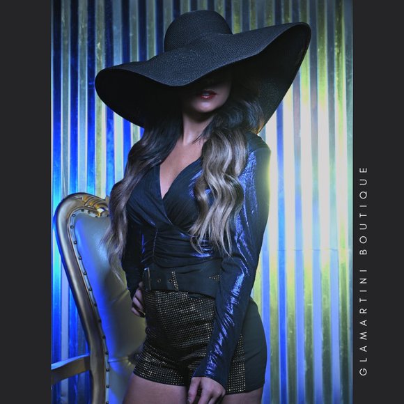 Cien Rhinestone Belted High Rise Shorts – Black & Gold Party Glam (S/M/L) - Picture 9 of 13